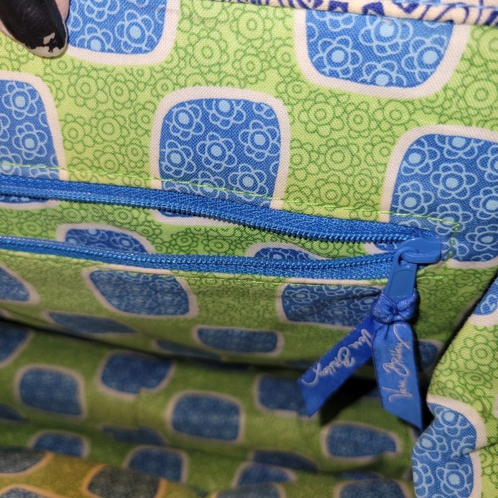 GUC Vera Bradley Retired Blue/Green Doodle Daisy Handbag - Picture 8 of 9